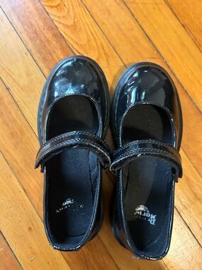 Dr Martens Kids Youth 1 Black Patent Leather Mary Jane’s Shoes